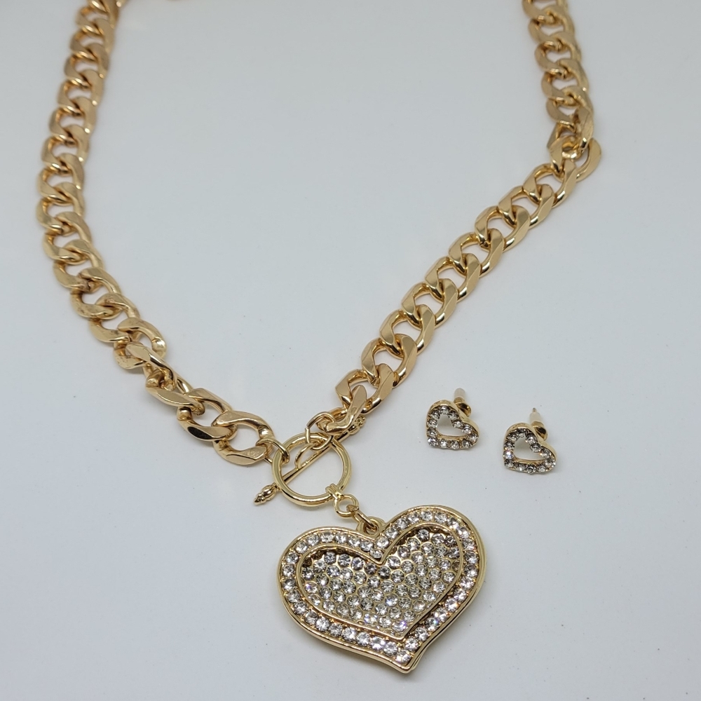 Fantasy necklace and earing set